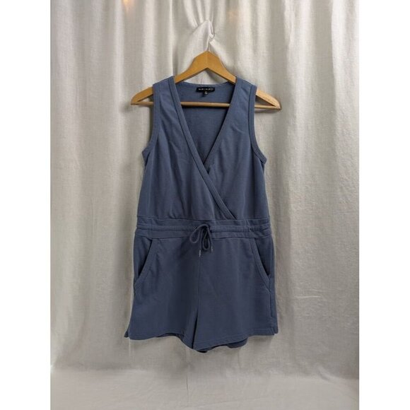 Blue Blush women's small blue v neck tank shorts romper 2" inseam A6 - Picture 1 of 8